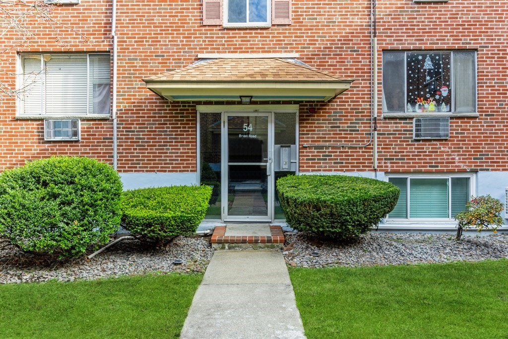 54 Bryon Road, Unit 6 Boston, MA 02467 - Photo 2 of 32