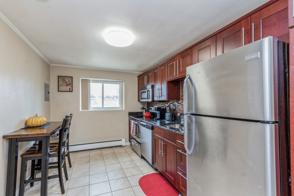 54 Bryon Road, Unit 6 Boston, MA 02467 - Photo 4 of 32