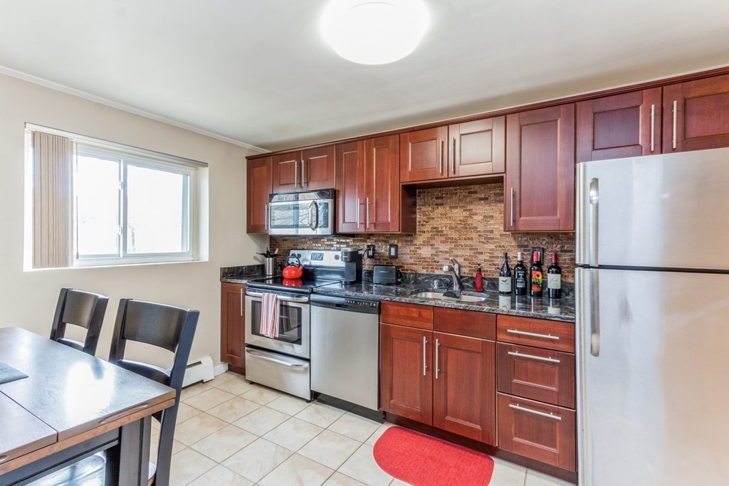 54 Bryon Road, Unit 6 Boston, MA 02467 - Photo 7 of 32