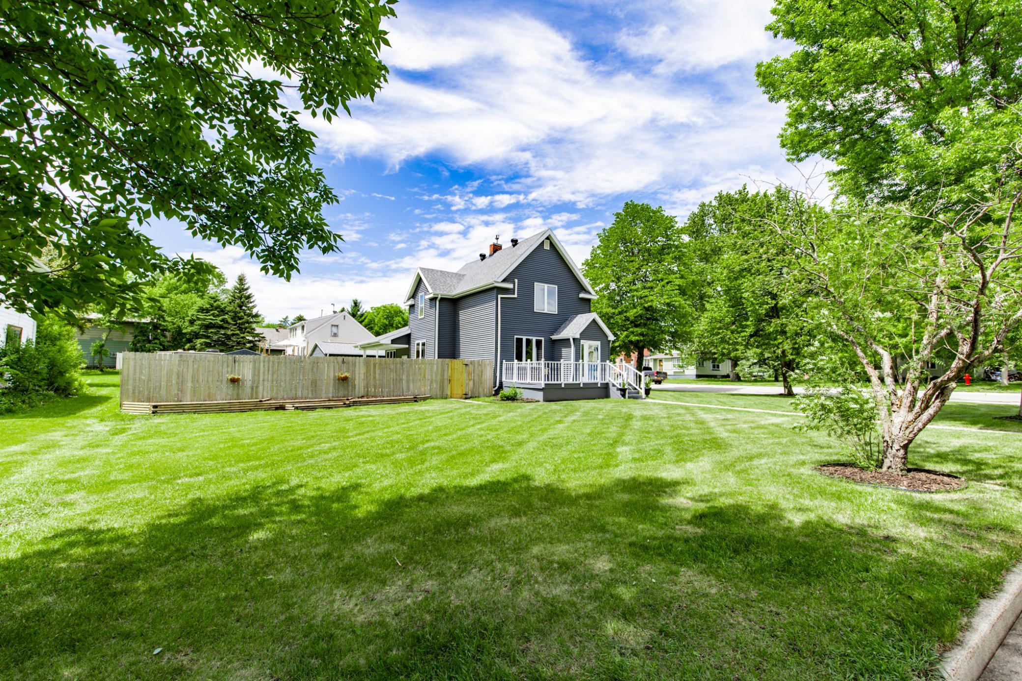 521 9th Street Hawley, MN 56549 - Photo 2 of 20