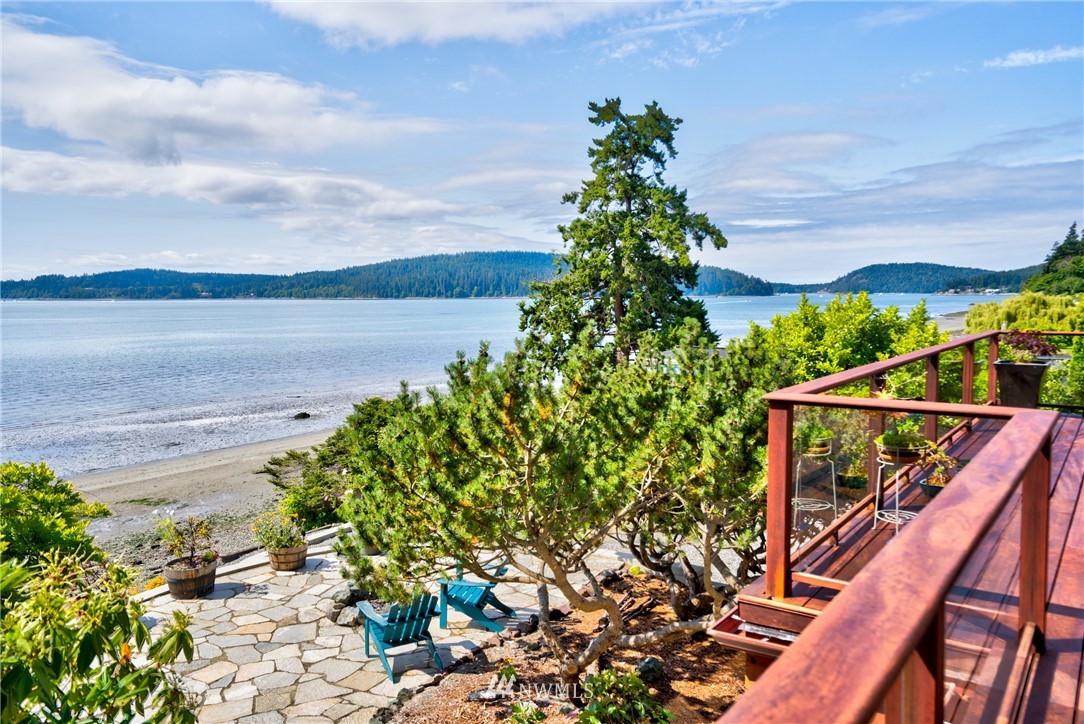 14793 Gibralter Road Anacortes, WA 98221 - Photo 8 of 25 Gallery Image 8