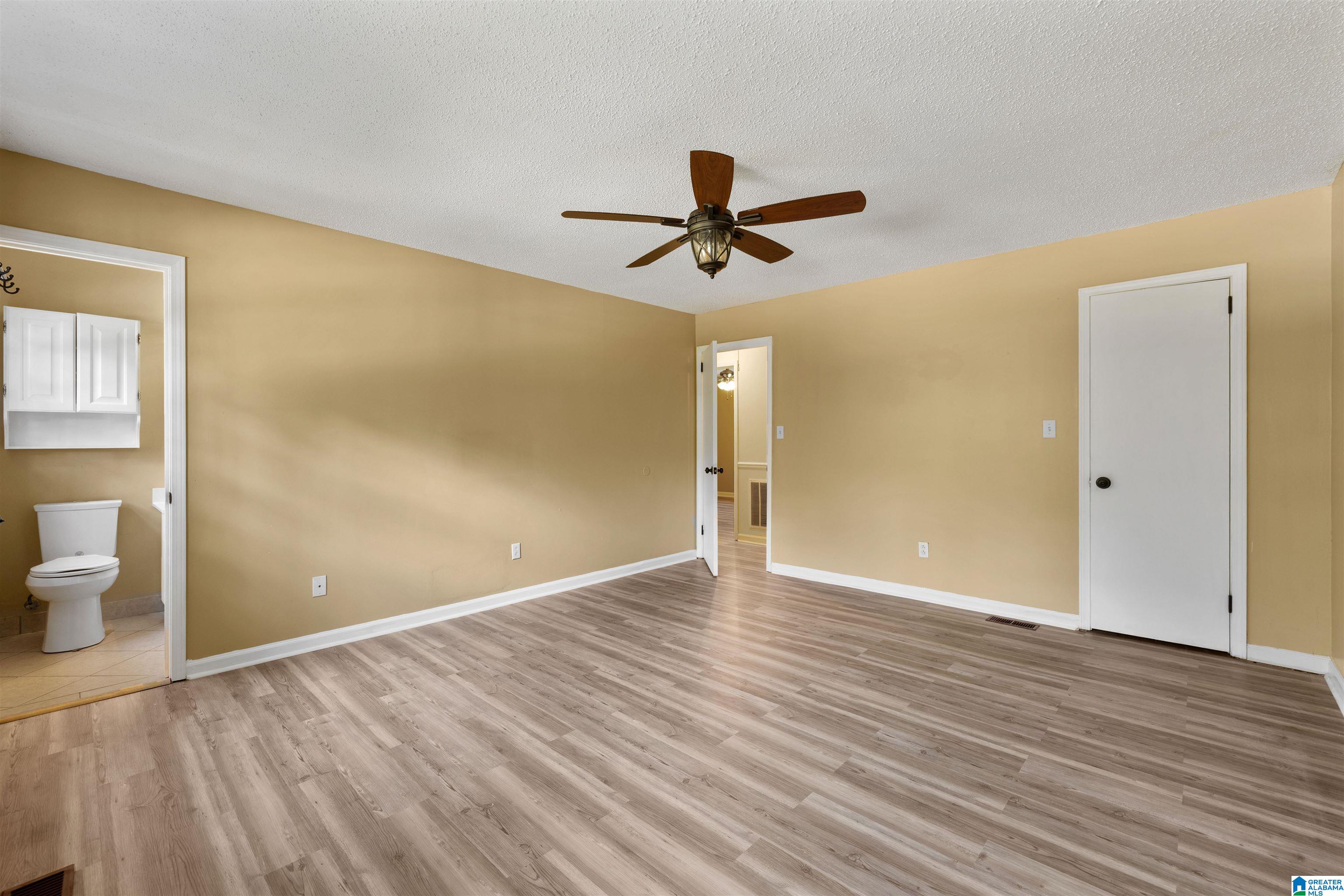 151 Mission Drive Alabaster, AL 35007 - Photo 16 of 26