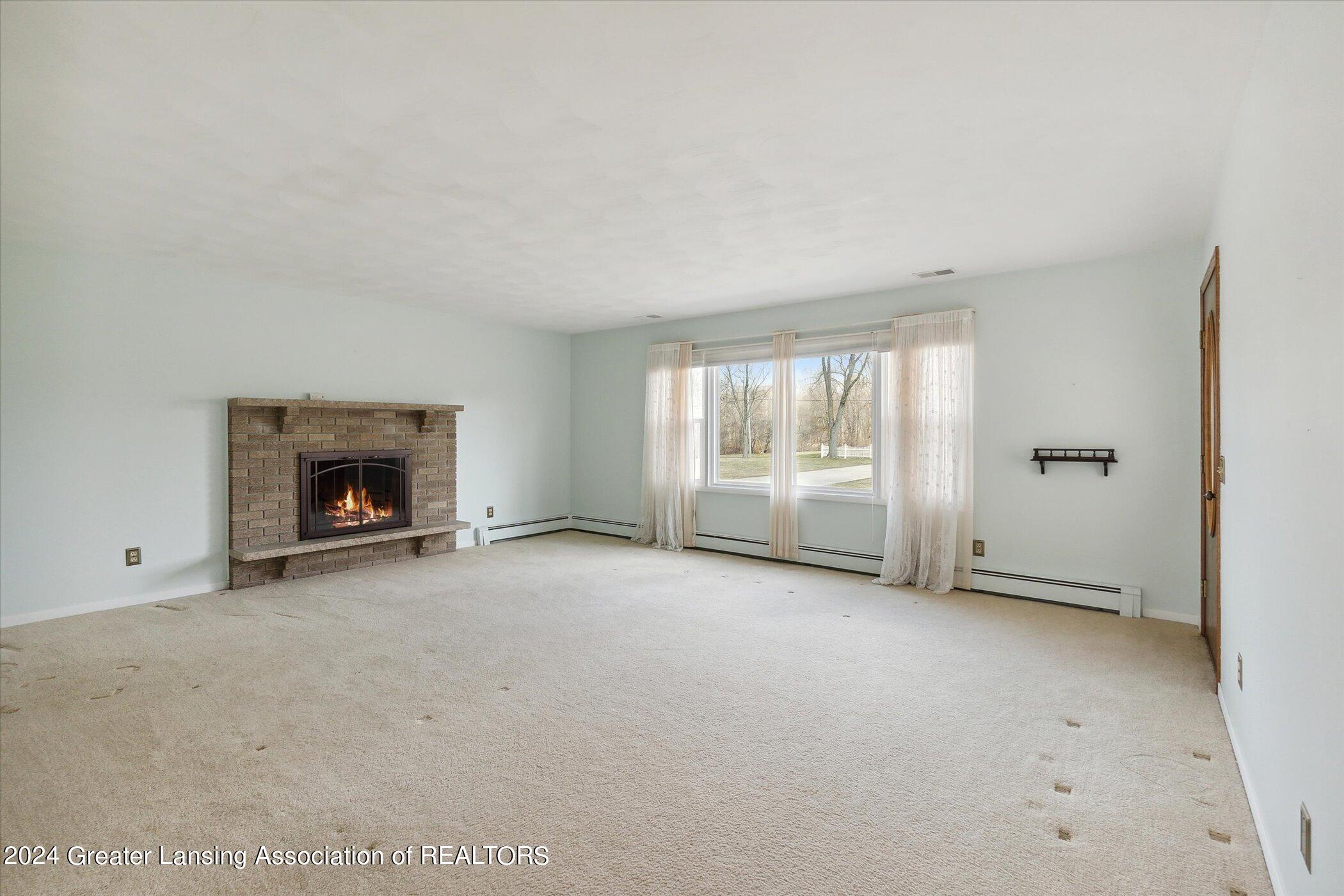 440 South Waverly Road Eaton Rapids, MI 48827 - Photo 7 of 64 07-440-S-Waverly-Rd-Eaton-Rapids-MI-4882