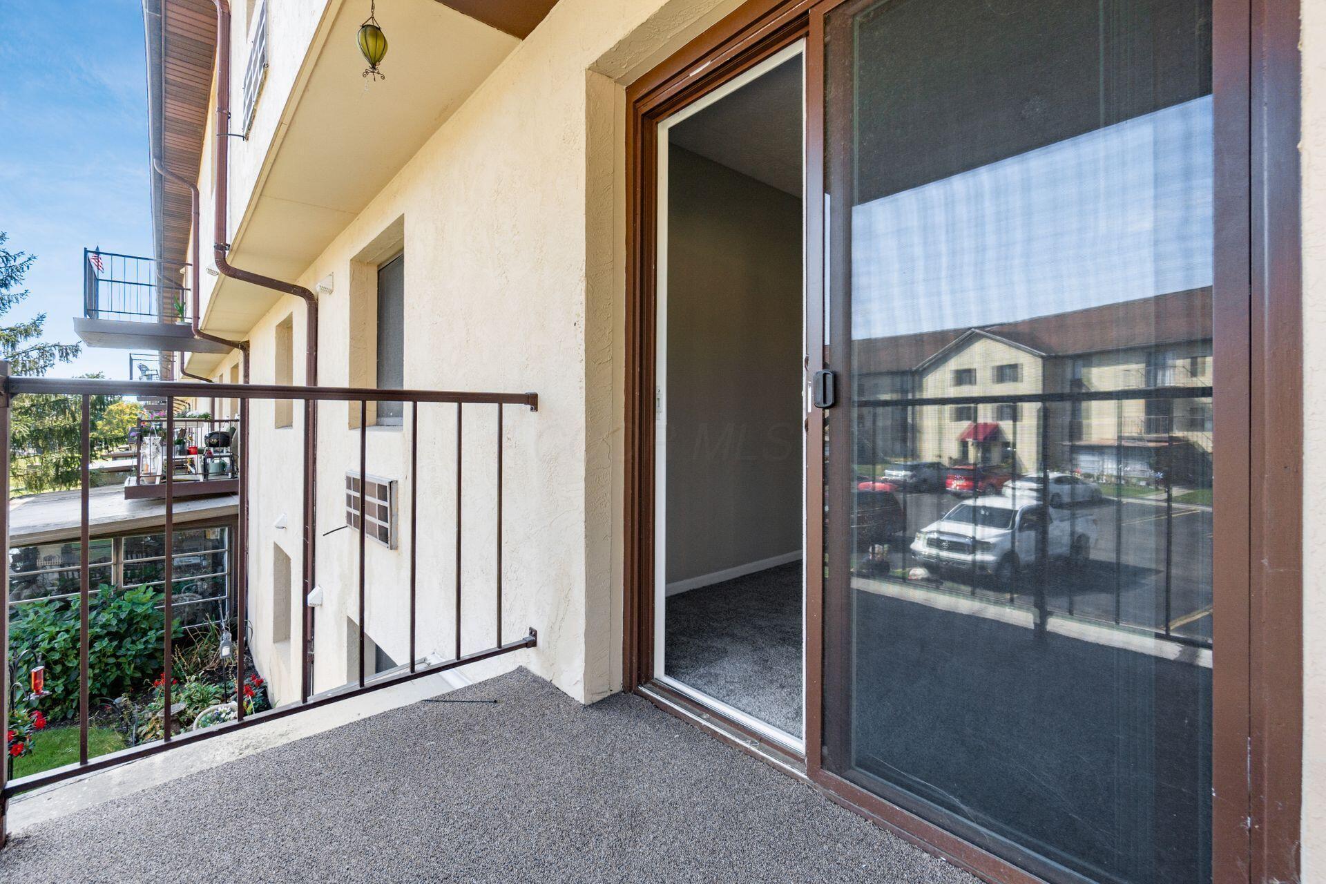 3939 Karl Road, Unit 222 Columbus, OH 43224 - Photo 24 of 31 Balcony