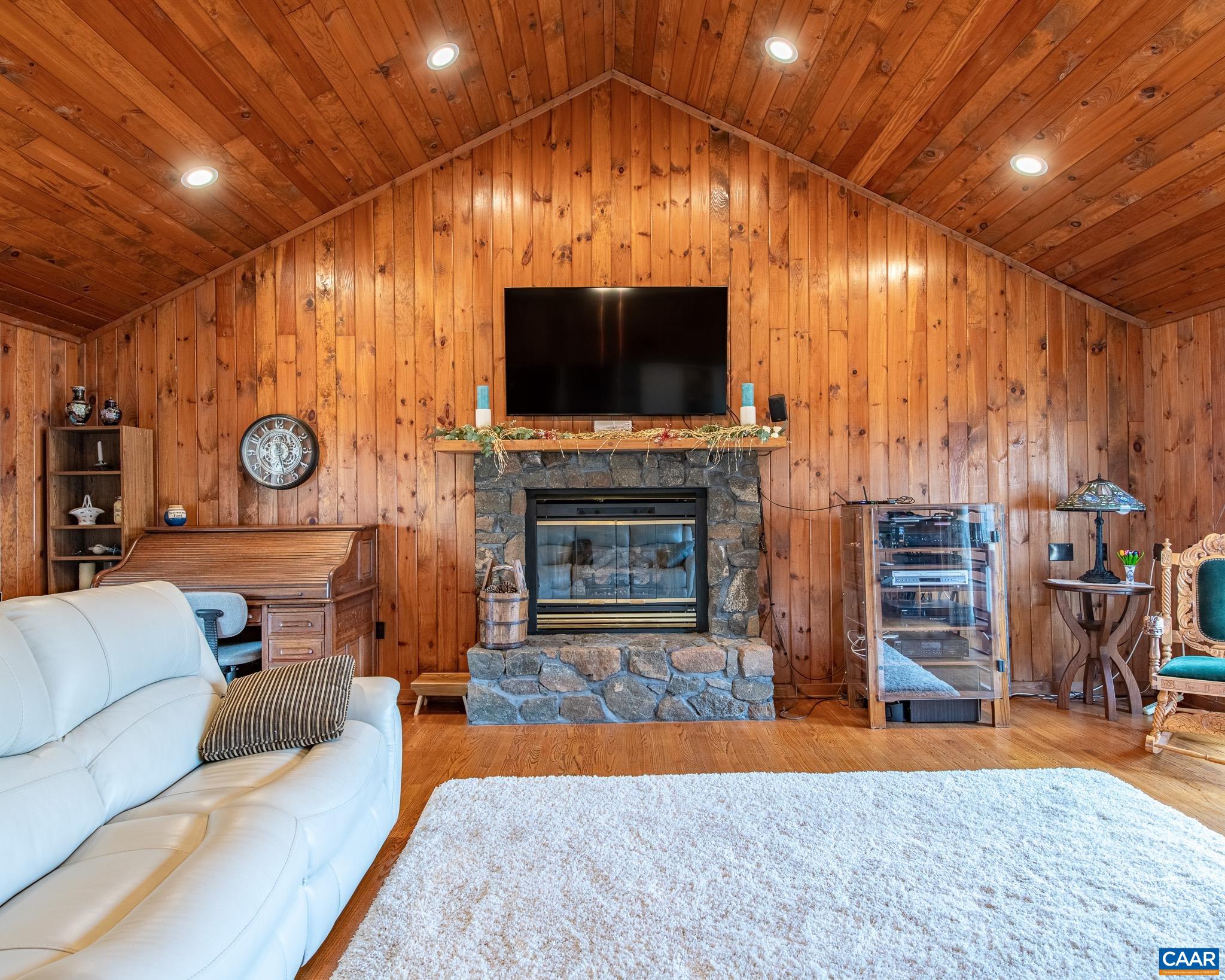 330 Eades Lane Lovingston, VA 22949 - Photo 12 of 38