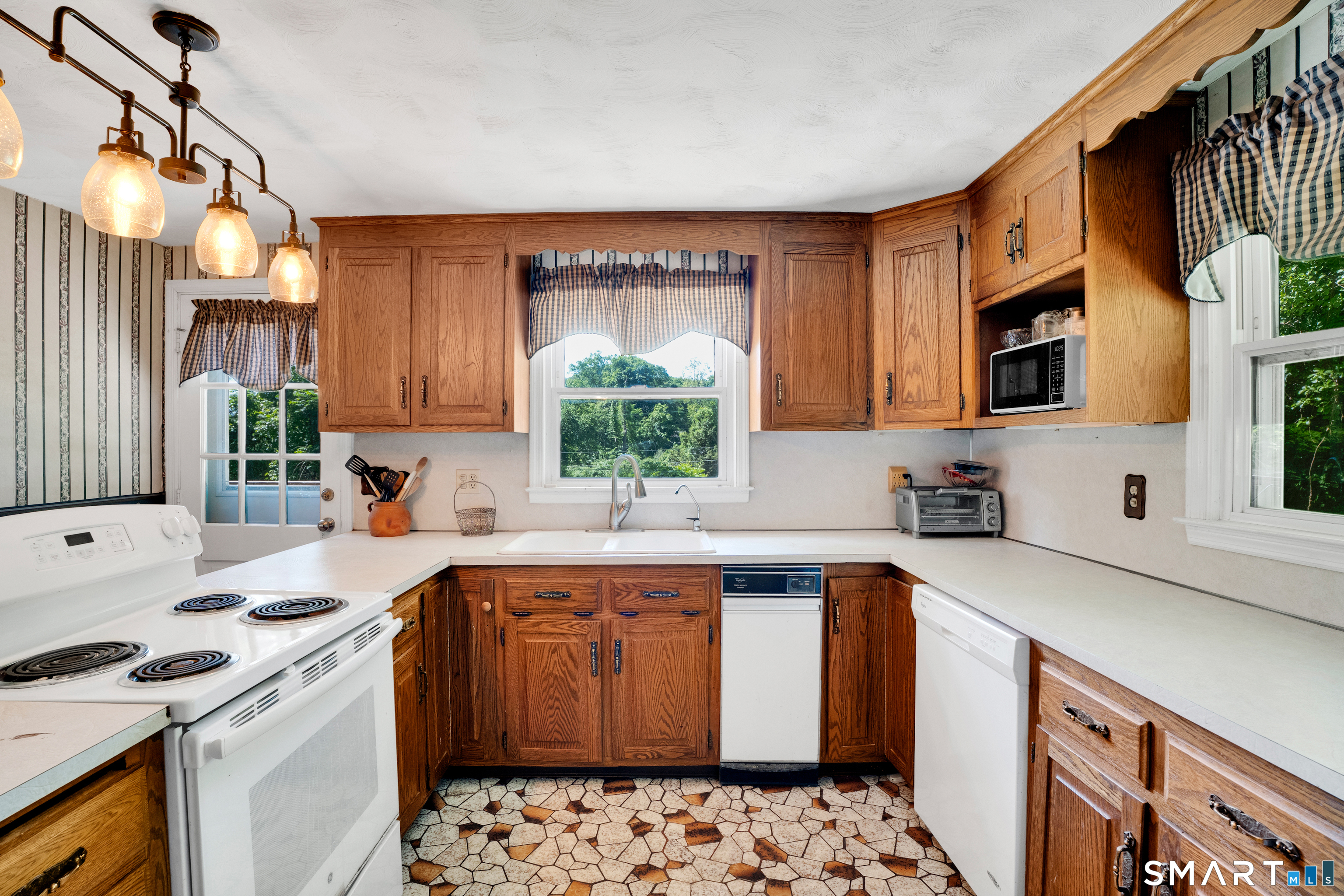 113 Ridgewood Trail Coventry, CT 06238 - Photo 12 of 39