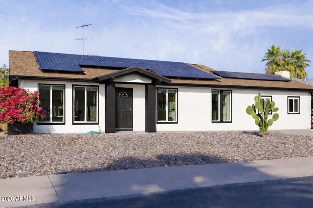 $550,000 | 2936 West Michelle Drive, Phoenix, AZ 85053