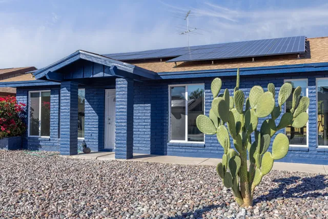 $560,000 | 2936 West Michelle Drive, Phoenix, AZ 85053