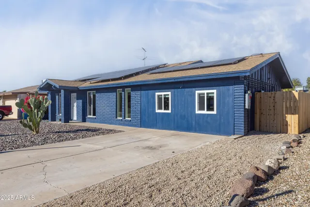 $560,000 | 2936 West Michelle Drive, Phoenix, AZ 85053