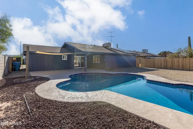 $560,000 | 2936 West Michelle Drive, Phoenix, AZ 85053