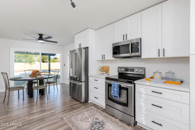 $560,000 | 2936 West Michelle Drive, Phoenix, AZ 85053