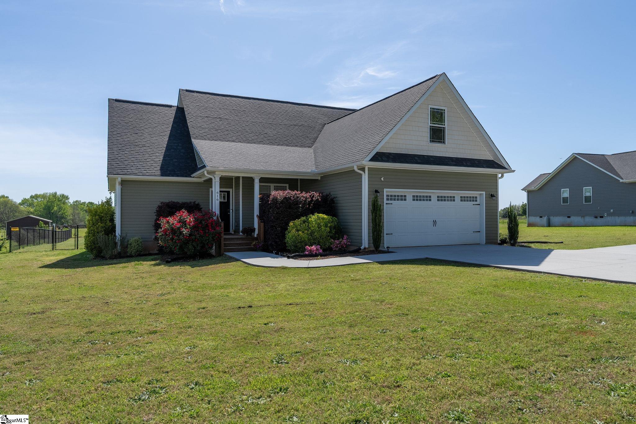 616 New Hope Road Anderson, SC 29626 - Photo 1 of 32