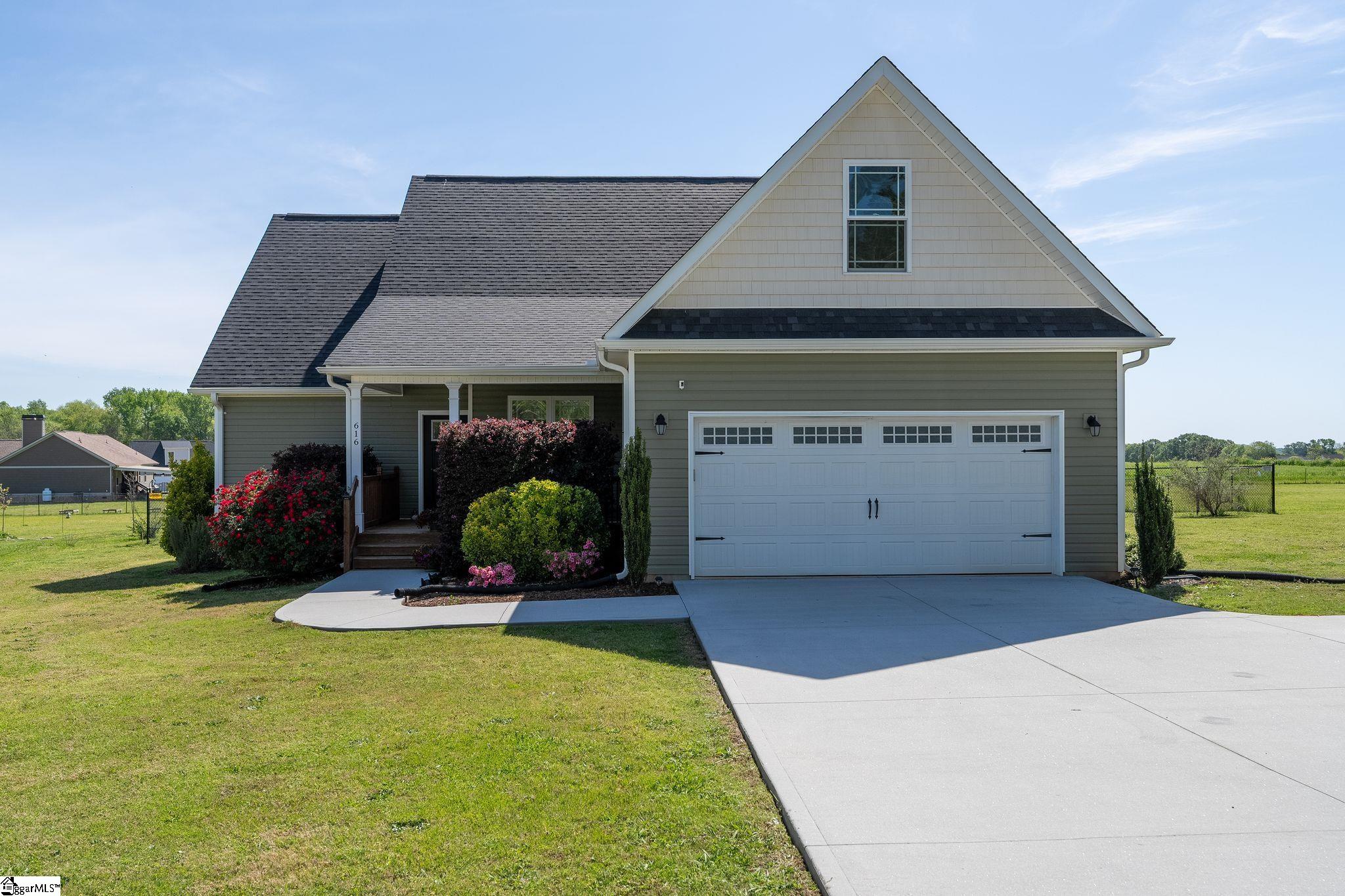 616 New Hope Road Anderson, SC 29626 - Photo 2 of 32