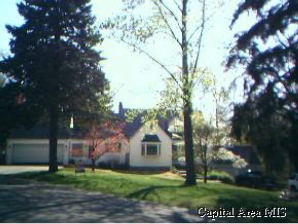 16 East Hazel Dell Lane Springfield, IL 62712 - Photo 1 of 9 Gallery Image 1