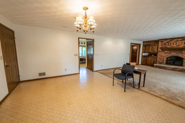 $329,900 | 1236 Meadowview Drive, Menasha, WI 54952