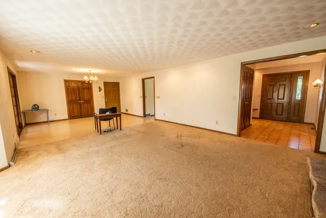 $329,900 | 1236 Meadowview Drive, Menasha, WI 54952