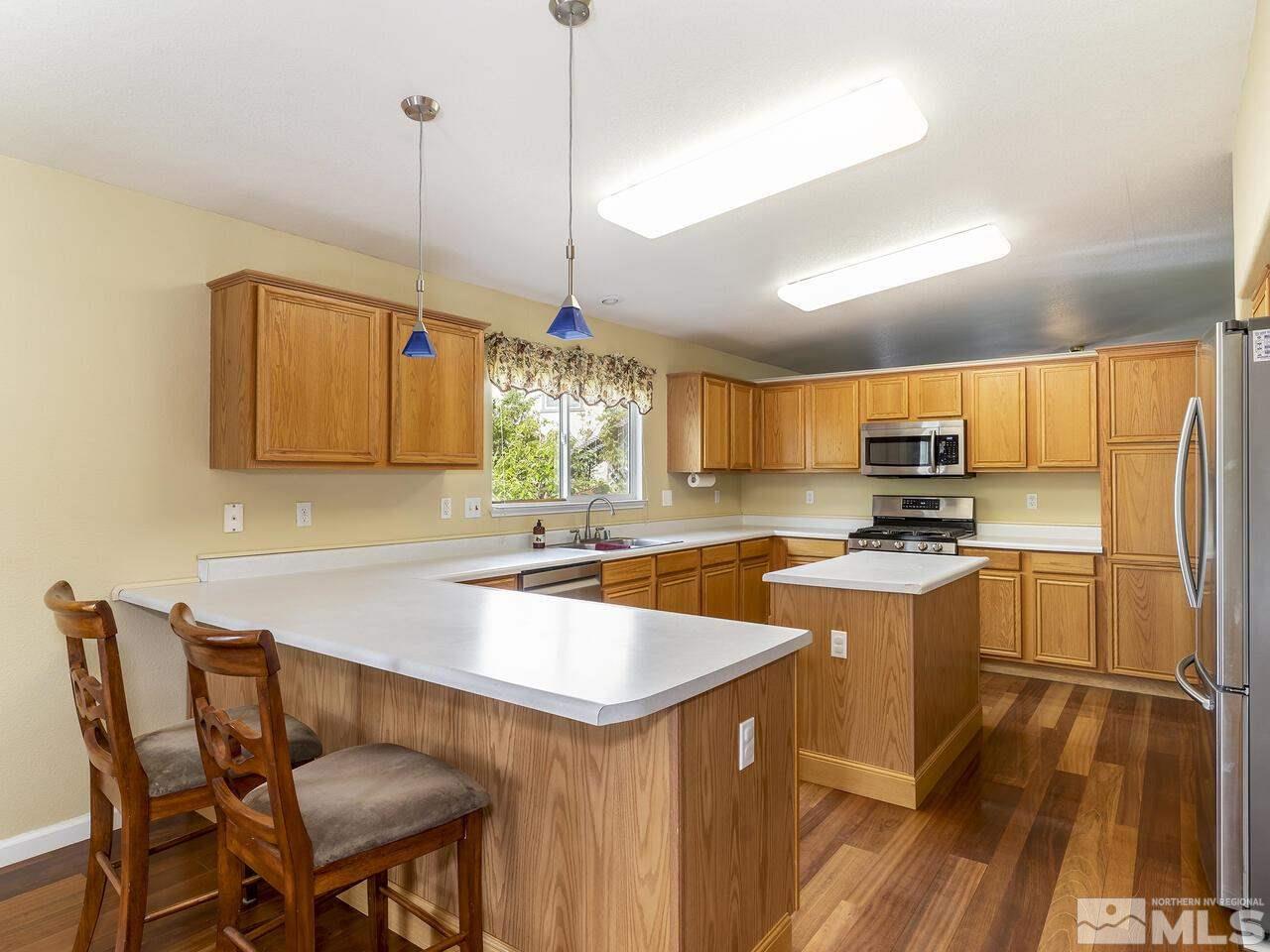 18084 Sofia Court Reno, NV 89508 - Photo 7 of 17 Photo 7