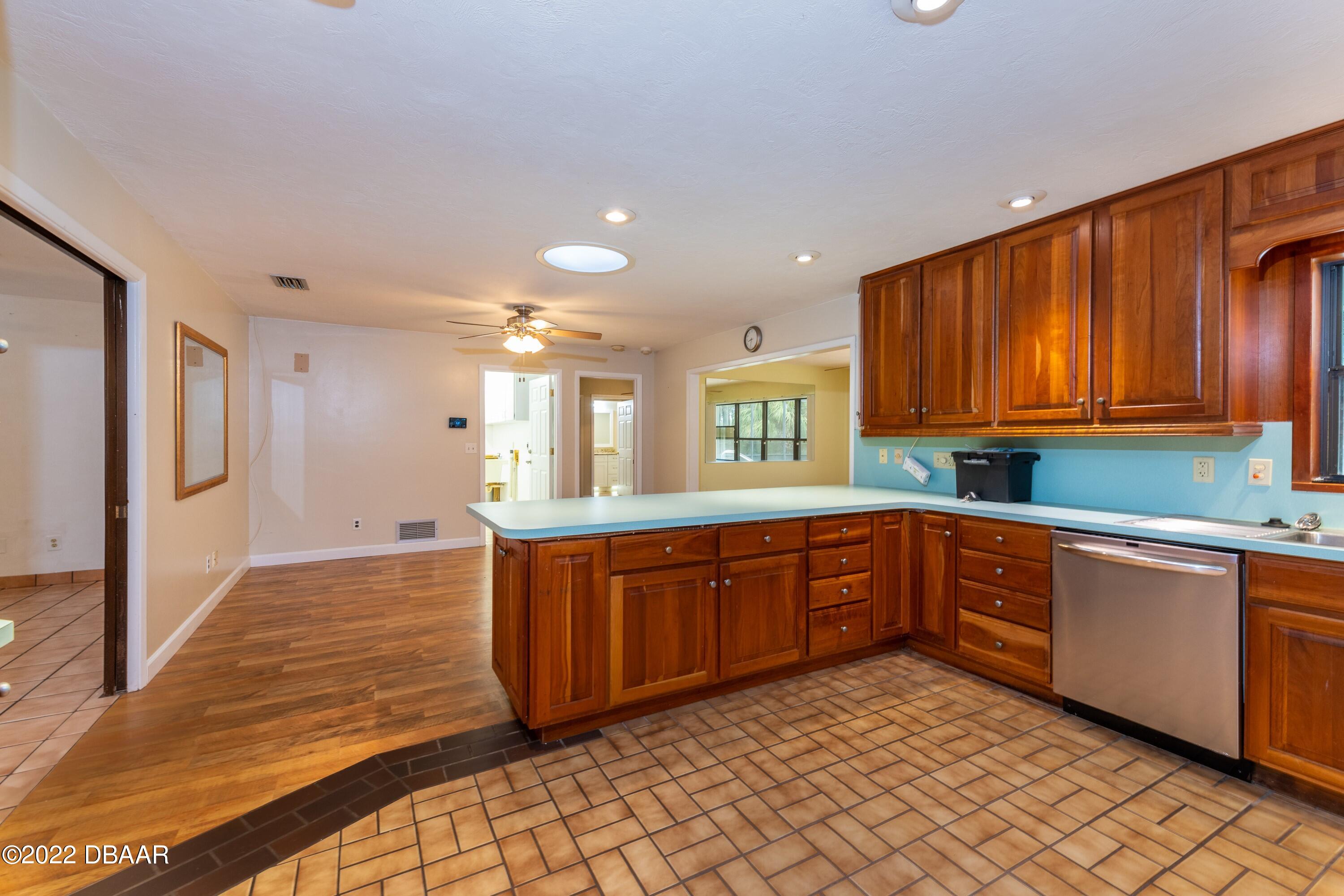 4474 Daugharty Road DeLand, FL 32724 - Photo 11 of 40 011_Kitchen