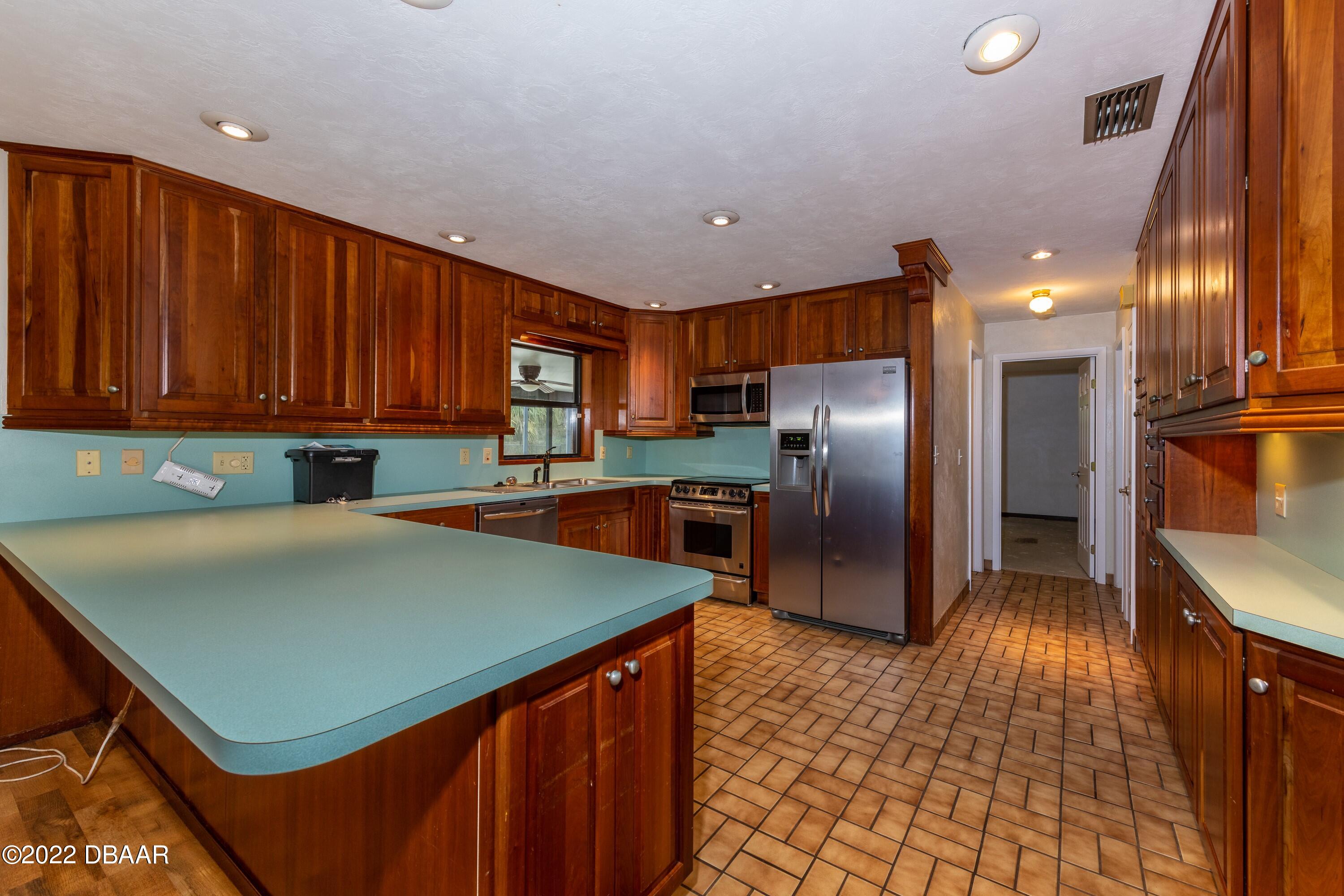 4474 Daugharty Road DeLand, FL 32724 - Photo 9 of 40 009_Kitchen