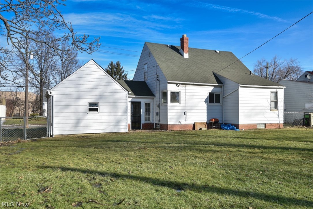 19914 Marvin Road Cleveland, OH 44128 - Photo 2 of 17 Gallery Image 2