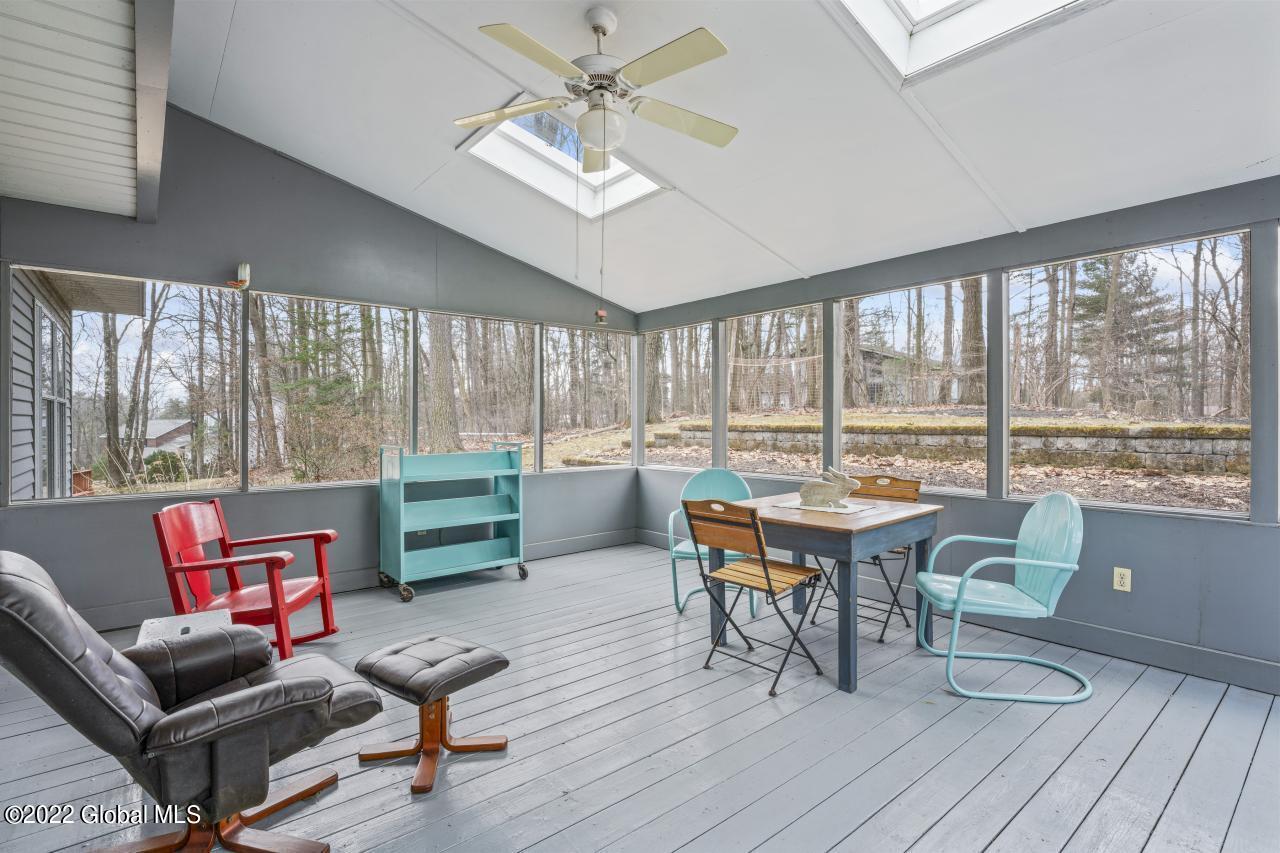 2262 Pine Ridge Road Schenectady, NY 12309 - Photo 12 of 27 Hommati.com-2262_Pine_Ridge_Rd_NY-03-31-