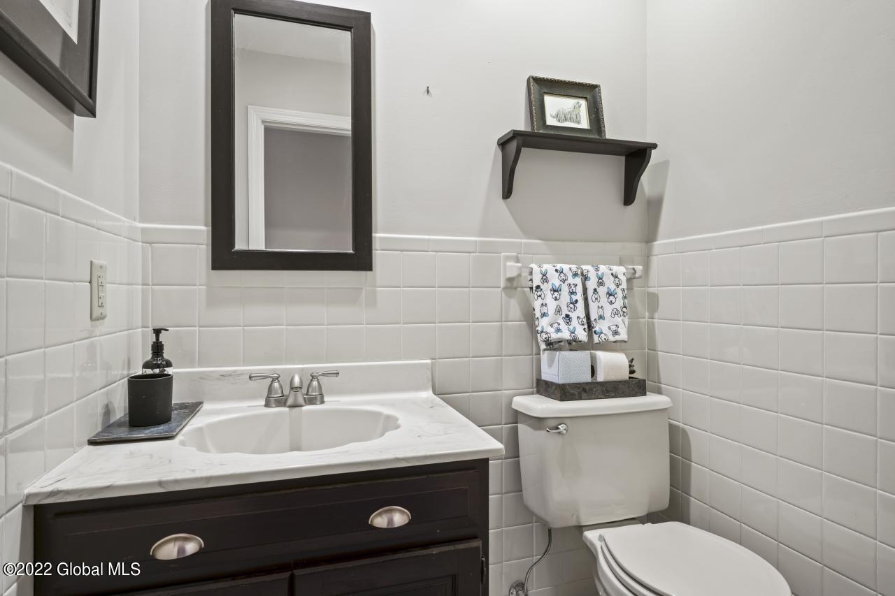 2262 Pine Ridge Road Schenectady, NY 12309 - Photo 15 of 27 Hommati.com-2262_Pine_Ridge_Rd_NY-03-31-