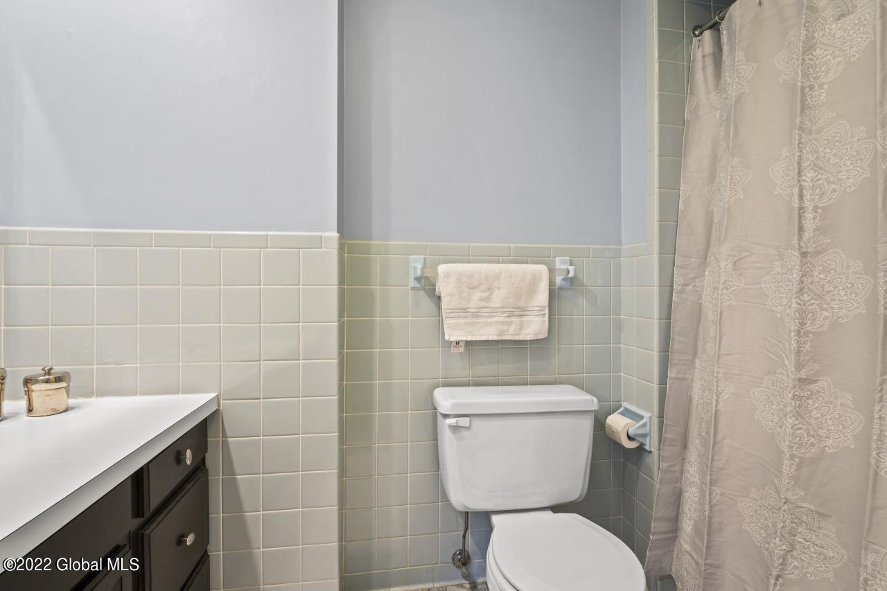 2262 Pine Ridge Road Schenectady, NY 12309 - Photo 25 of 27 Hommati.com-2262_Pine_Ridge_Rd_NY-03-31-