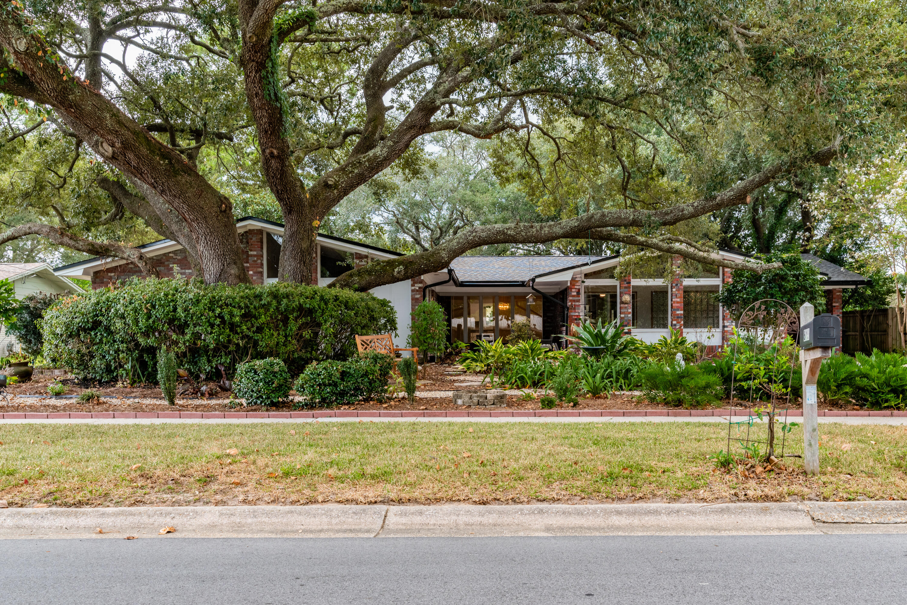 645 Powell Dr Northeast