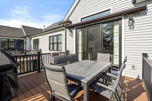 $1,249,900 | 18 Eagle Lane, Unit 21, Framingham, MA 01701