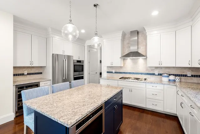 $1,249,900 | 18 Eagle Lane, Unit 21, Framingham, MA 01701