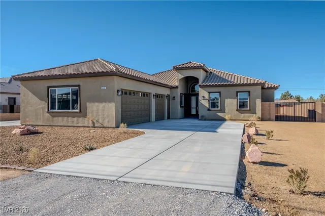 $675,000 | 1840 Old W Avenue, Pahrump, NV 89048