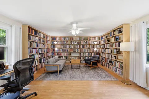 $735,000 | 304 Plum Lane, Chapel Hill, NC 27517