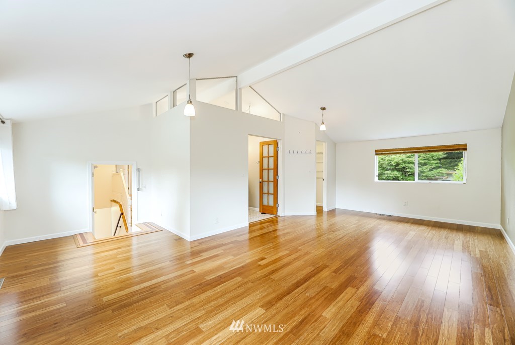 18315 6th Avenue Northwest Shoreline, WA 98177 - Photo 14 of 31