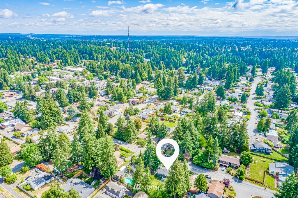 18315 6th Avenue Northwest Shoreline, WA 98177 - Photo 29 of 31