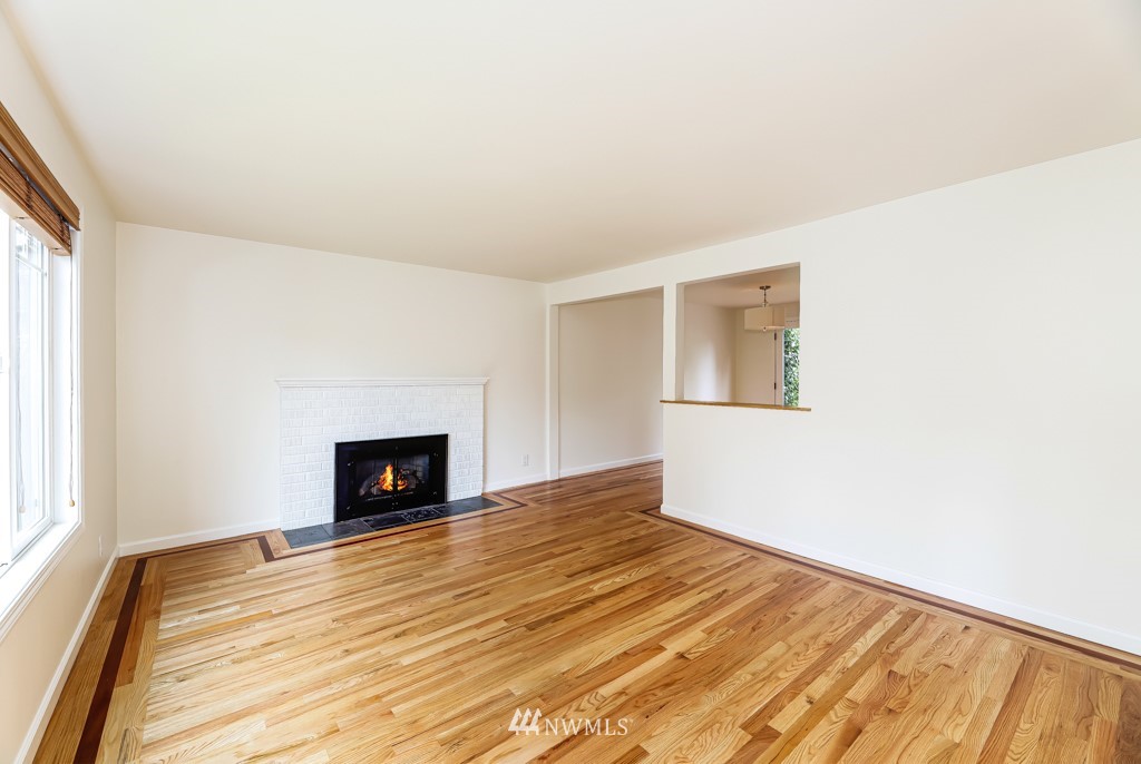 18315 6th Avenue Northwest Shoreline, WA 98177 - Photo 6 of 31