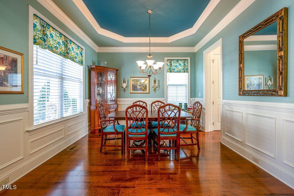 8048 Brandyapple Drive Raleigh, NC 27615 - Photo 4 of 49 8048 Brandyapple Dining