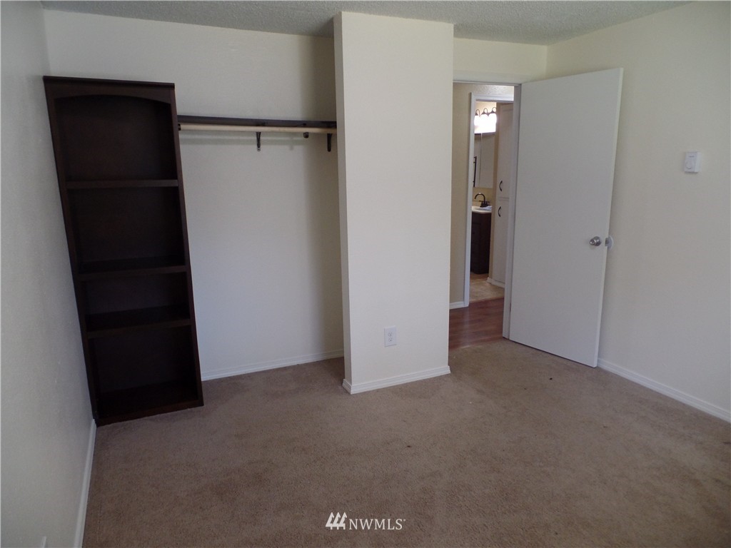 10131 Bridge Road Southeast Yelm, WA 98597 - Photo 12 of 14 Gallery Image 12
