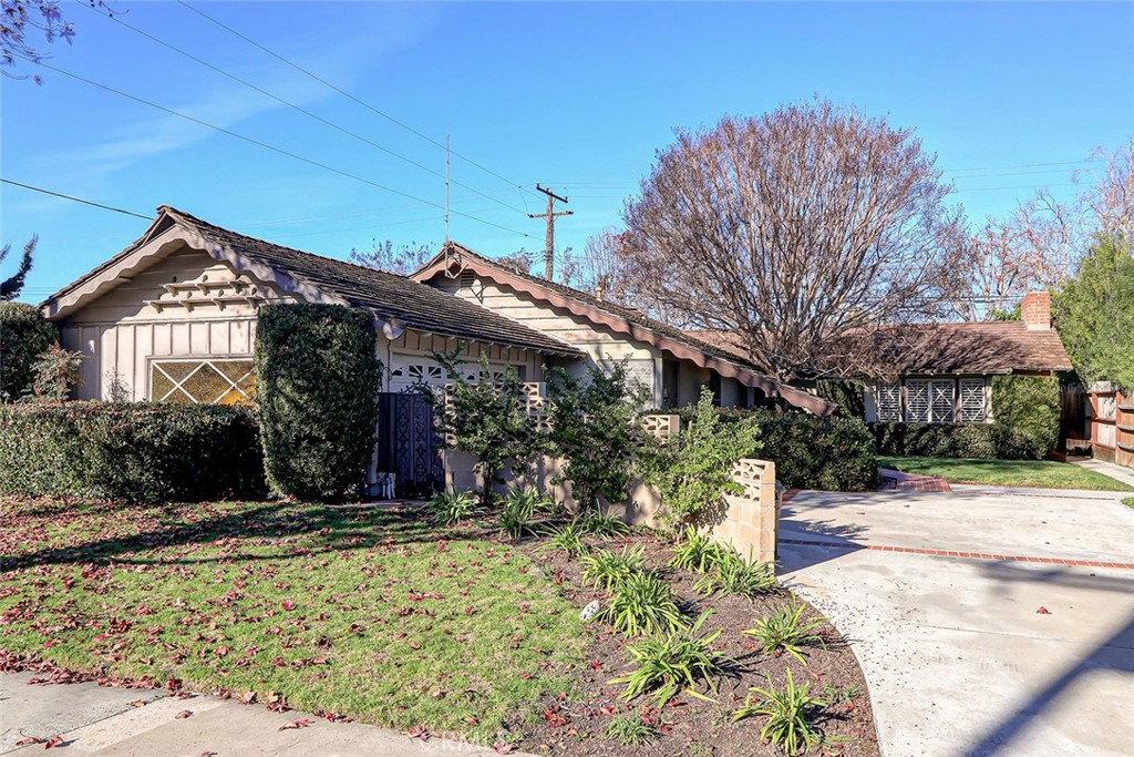 2861 Channing Way Rossmoor, CA 90720 - Photo 36 of 39 a view of a house with a yard