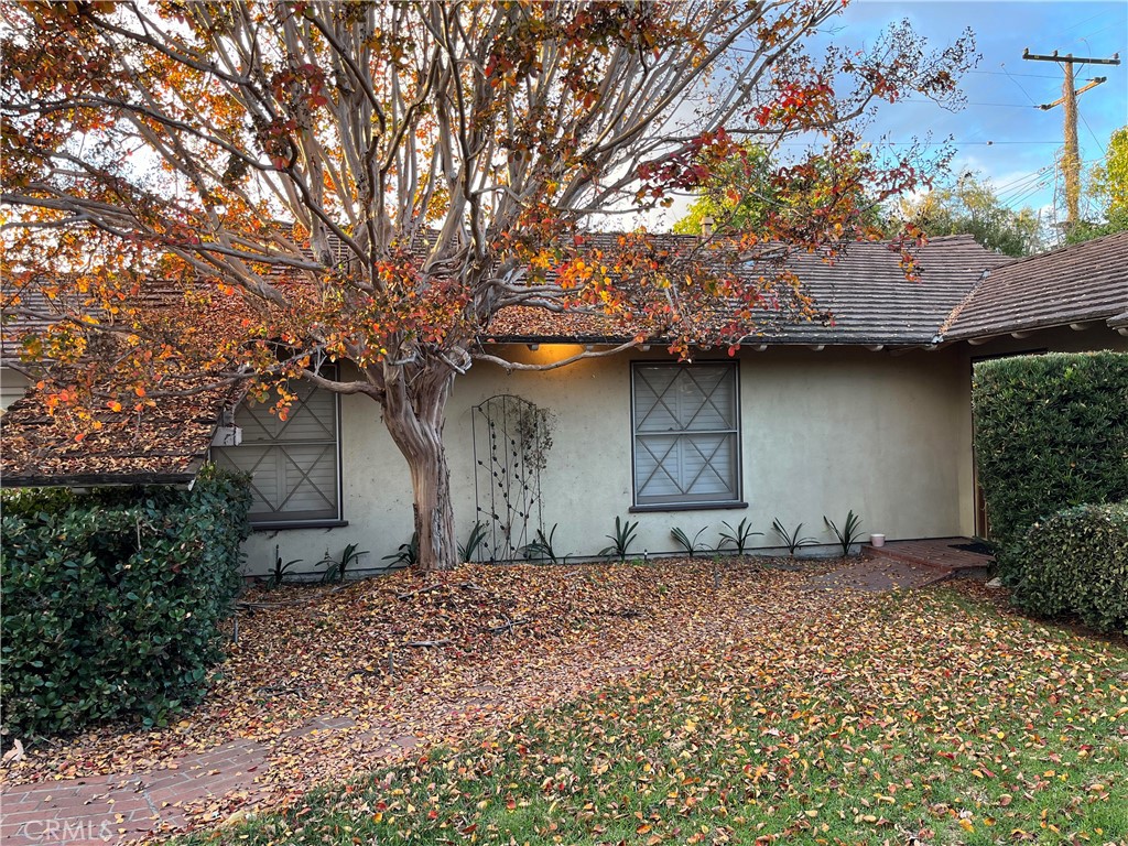 2861 Channing Way Rossmoor, CA 90720 - Photo 38 of 39 a front view of a house with a yard