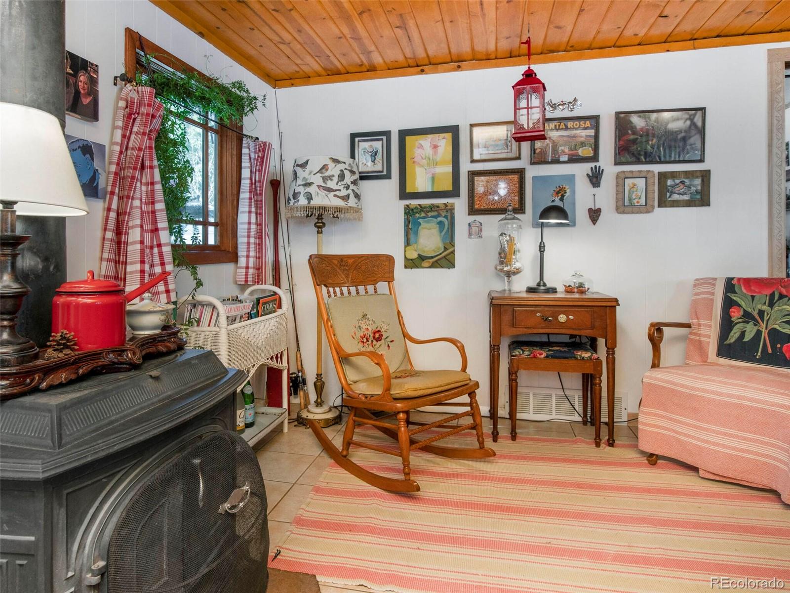 3135 Riverside Drive Lyons, CO 80540 - Photo 13 of 37 a view of a room with gym equipment