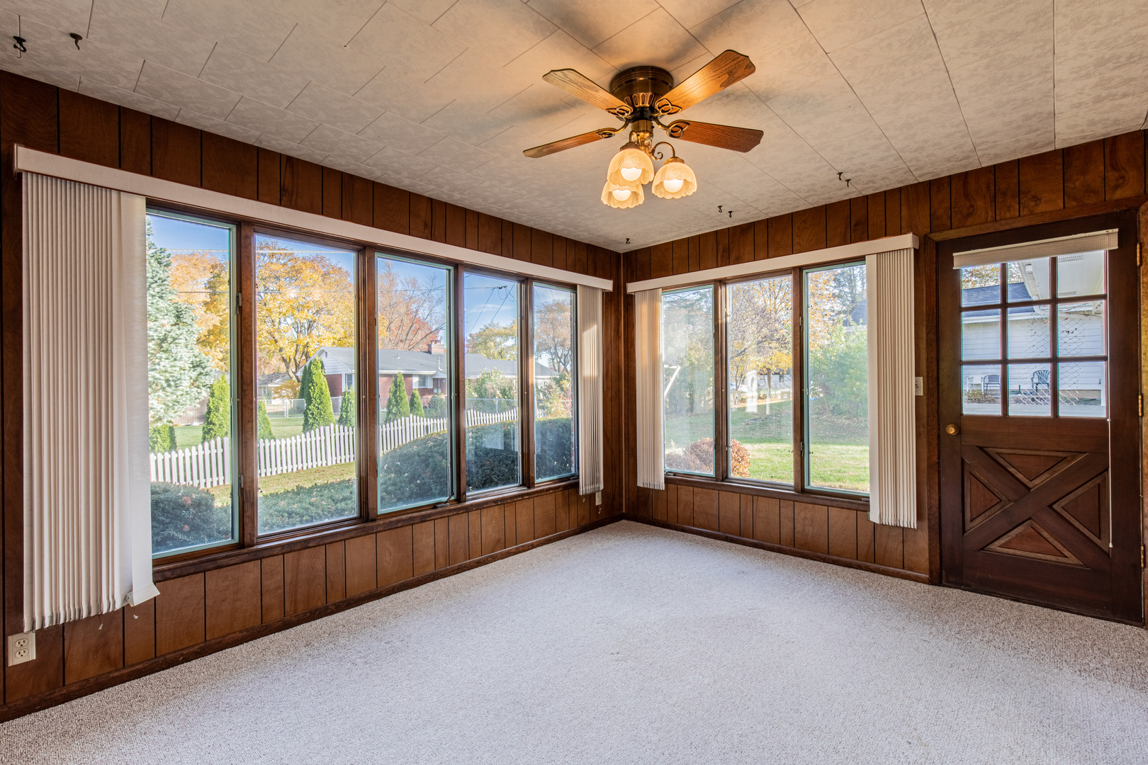 1403 Timothee Lane Mendota, IL 61342 - Photo 21 of 28 a view of an empty room with window