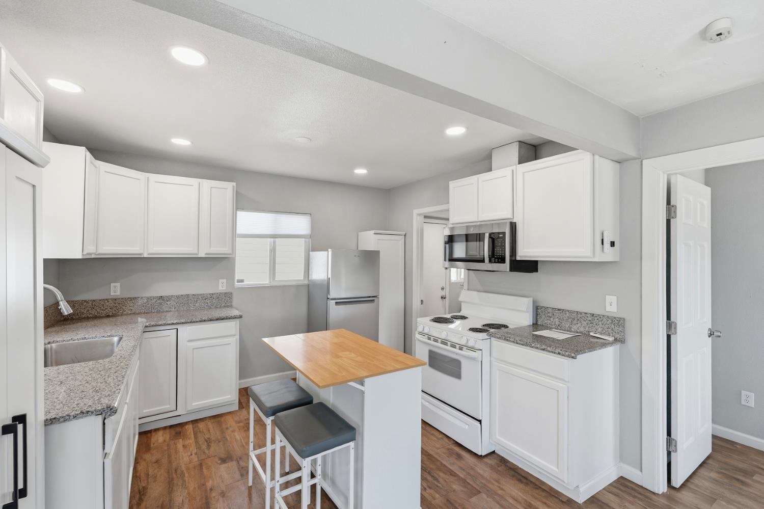 5631 Tully Road Modesto, CA 95356 - Photo 13 of 40