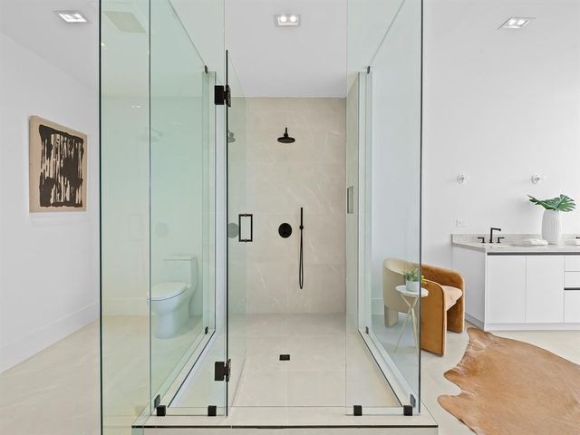 $3,495,000 | 160 Isle Of Venice Drive, Unit 301, Fort Lauderdale, FL 33301