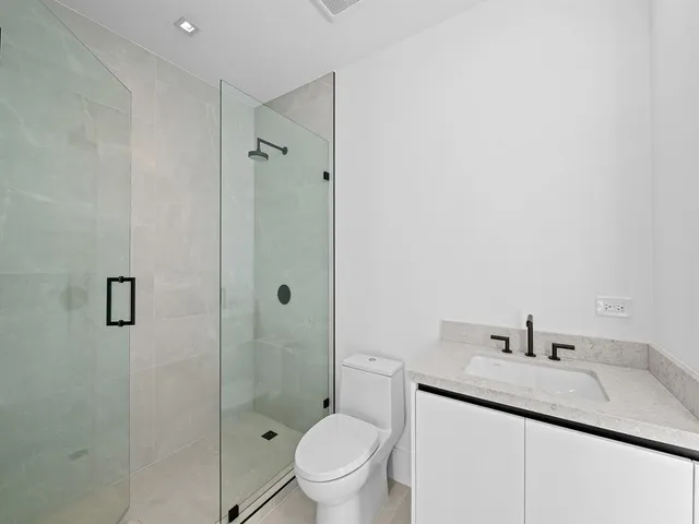 $3,595,000 | 160 Isle Of Venice Drive, Unit 301, Fort Lauderdale, FL 33301