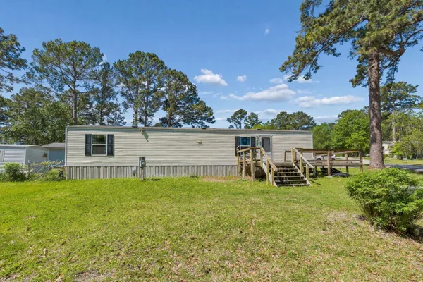 $175,000 | 152 West Oak Shadows, Onalaska, TX 77360