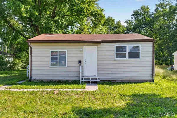 $62,500 | 811 Sparks Avenue, Cahokia, IL 62206