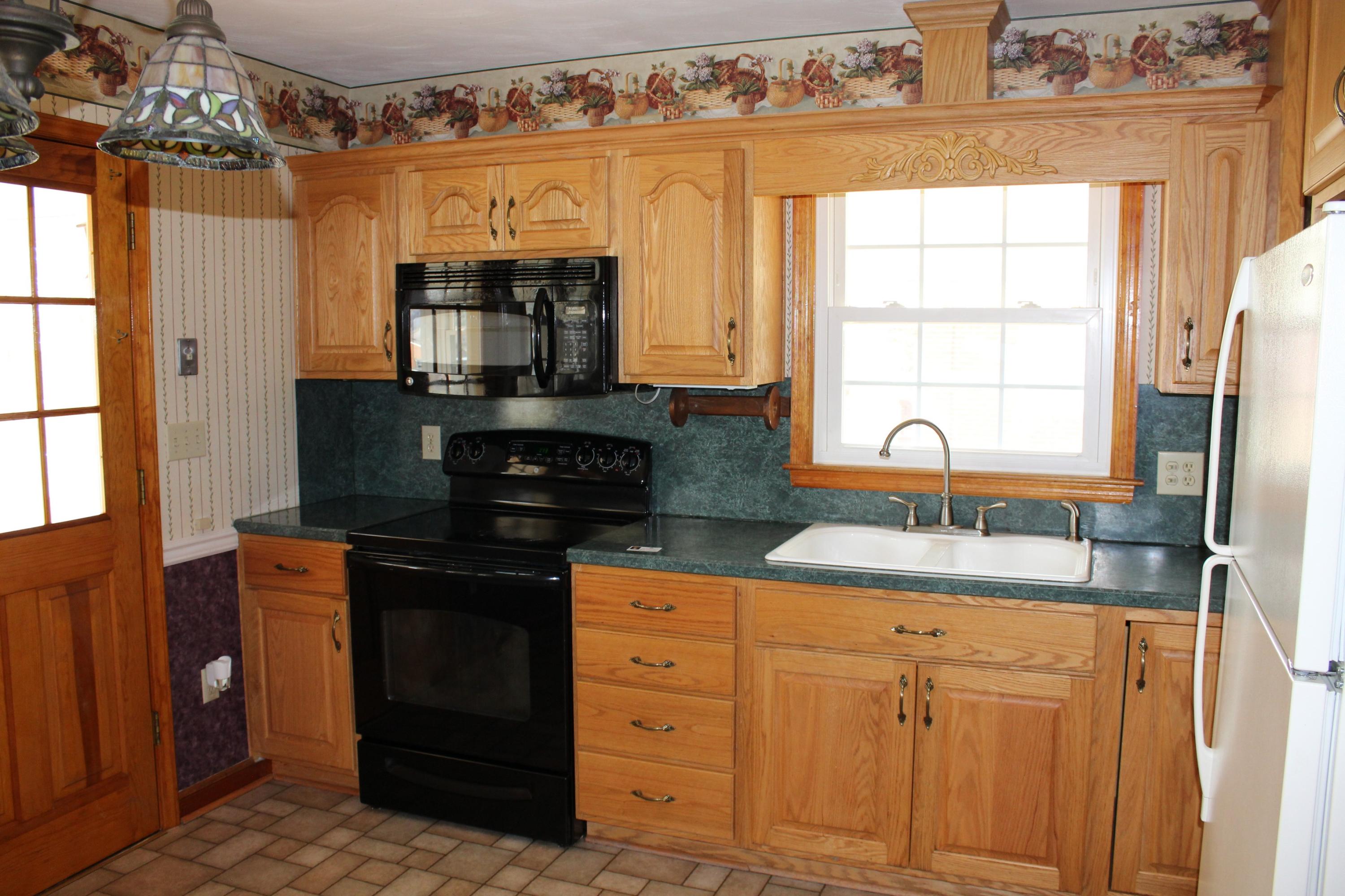 625 Magnolia Road Roanoke, VA 24019 - Photo 6 of 20 IMG_0596