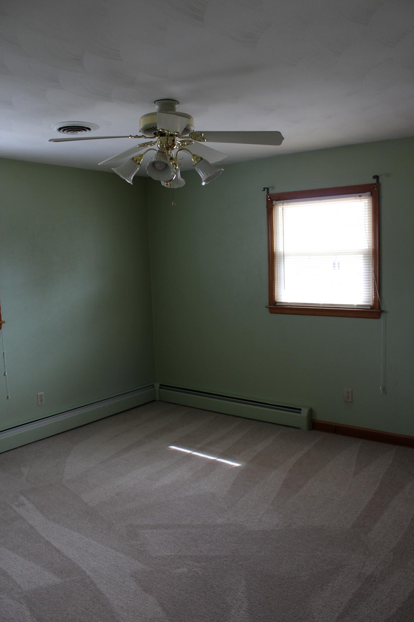 625 Magnolia Road Roanoke, VA 24019 - Photo 10 of 20 IMG_0600
