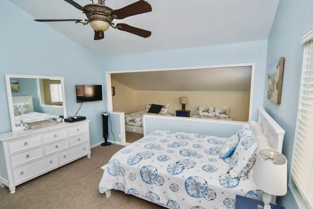 $5,800 | 601 12th Street, Huntington Beach, CA 92648