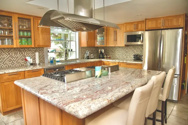 $5,800 | 601 12th Street, Huntington Beach, CA 92648